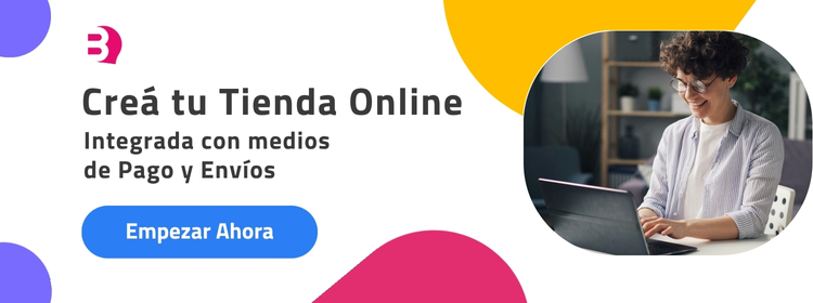 Dueña de negocio contenta con su tienda online integrada a pagos y envíos